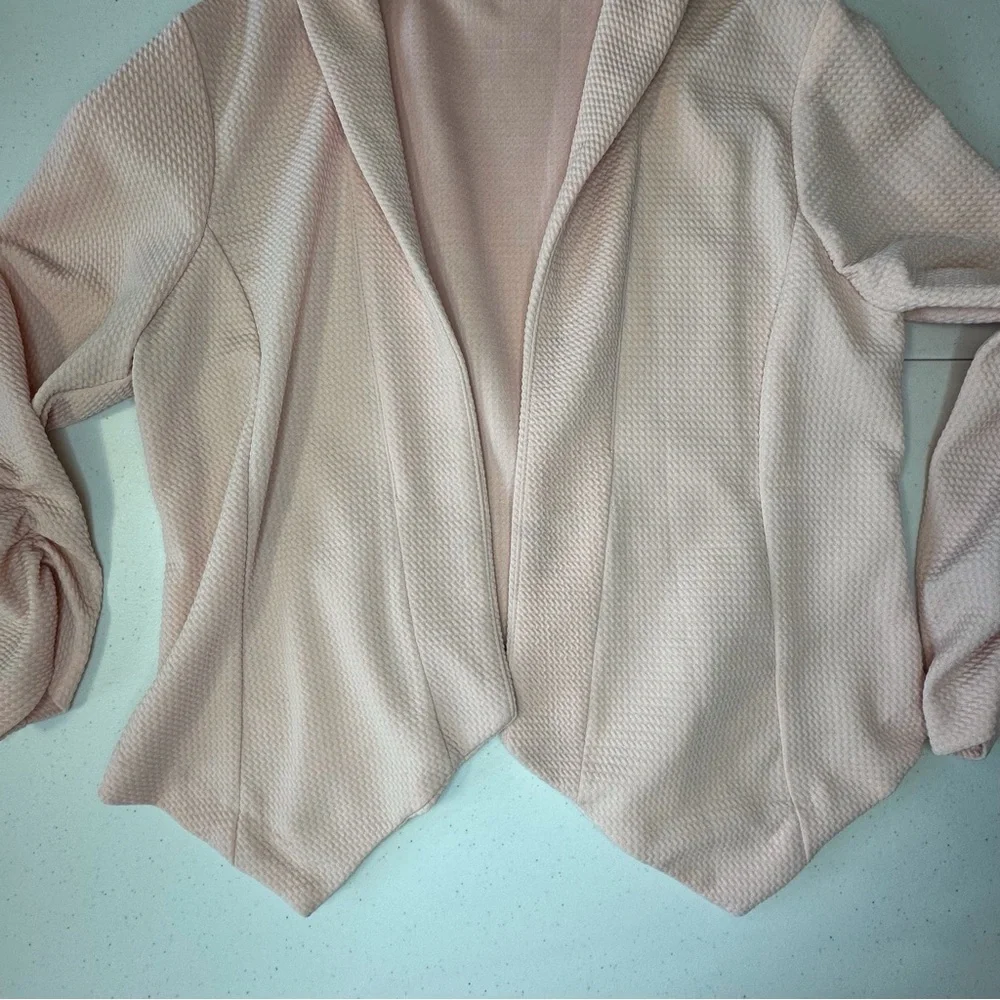 Charlotte Russe‎ light pink/peach 3/4 sleeves cropped cardigan women’s medium - Picture 5 of 14